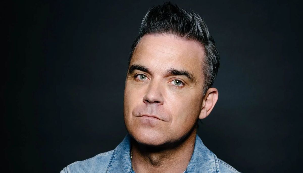 Robbie Williams fires his longtime manager for unexpected reason 
