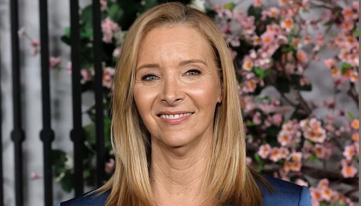 Lisa Kudrow tears up as she recalls ‘Friends’ importance ‘for people’
