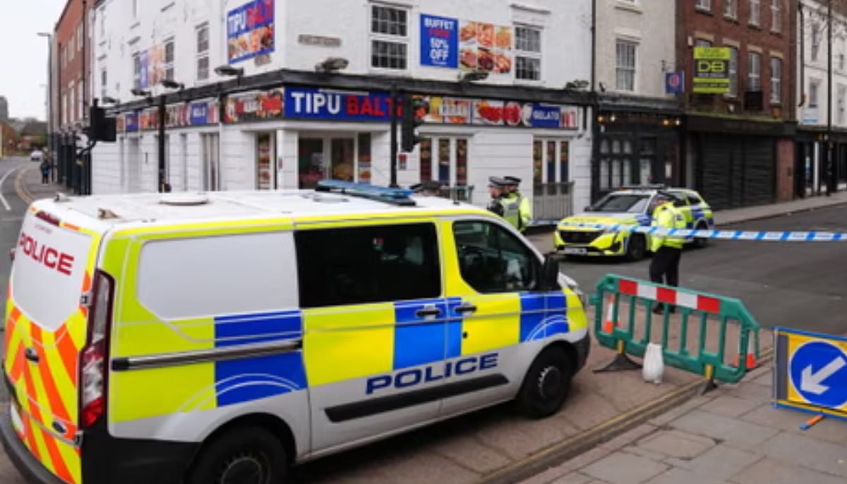 Attempted murder suspect held following vehicle incident in Derby Attempted murder suspect held following vehicle incident in Derby