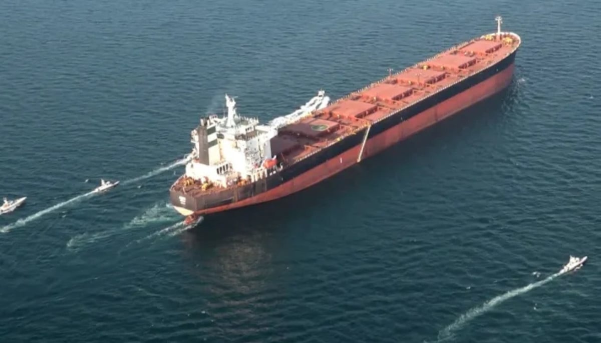 Oil price falls sharply as stocks surge upon Iran ceasefire and Strait of Hormuz reopening