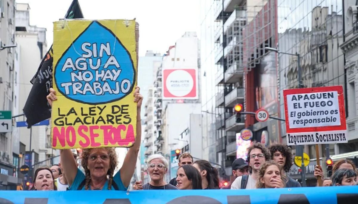 Argentina rolls back glacier protection law, raising water crisis fears 