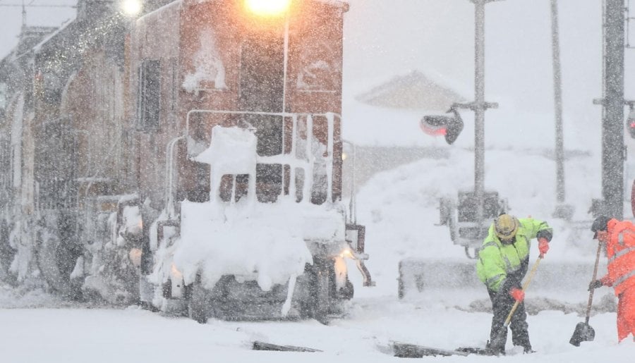 Winter storm warning issued as Sierra Nevada braces for heavy snow and ...