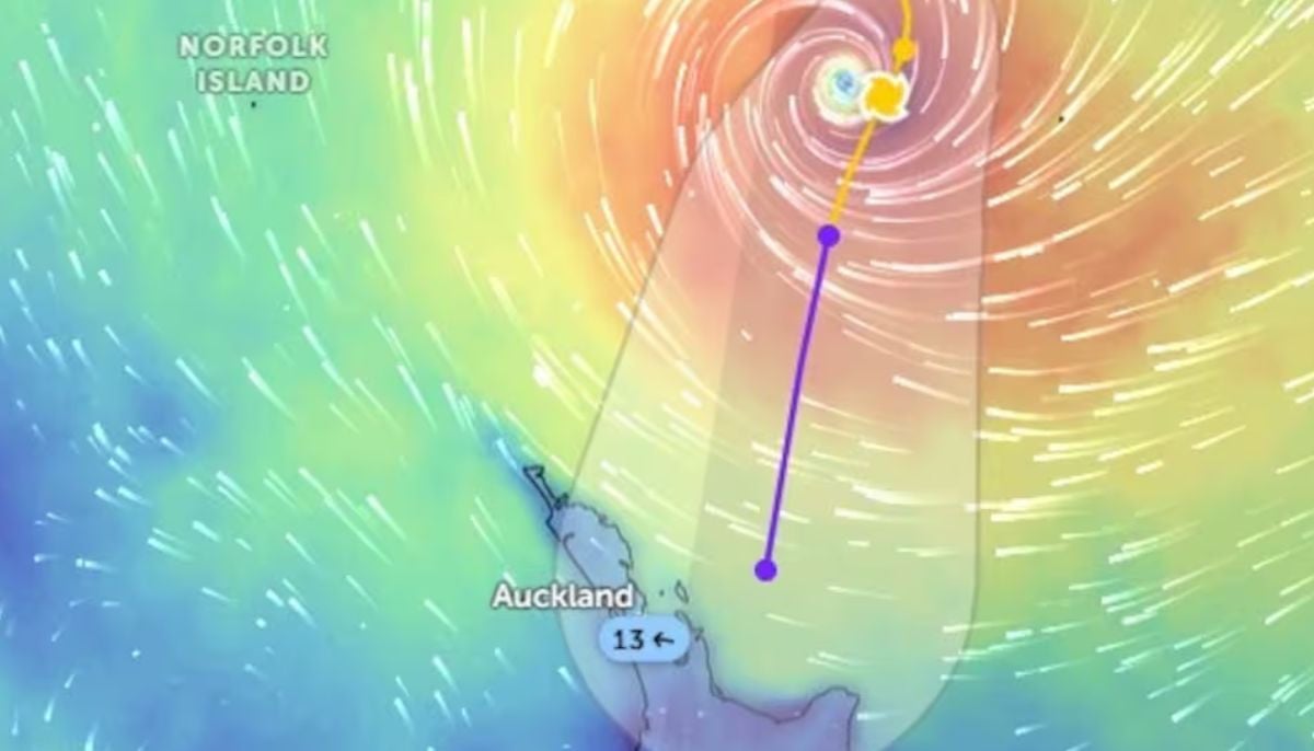 Cyclone Vaianu: Strong winds and flood threat spark mass evacuations