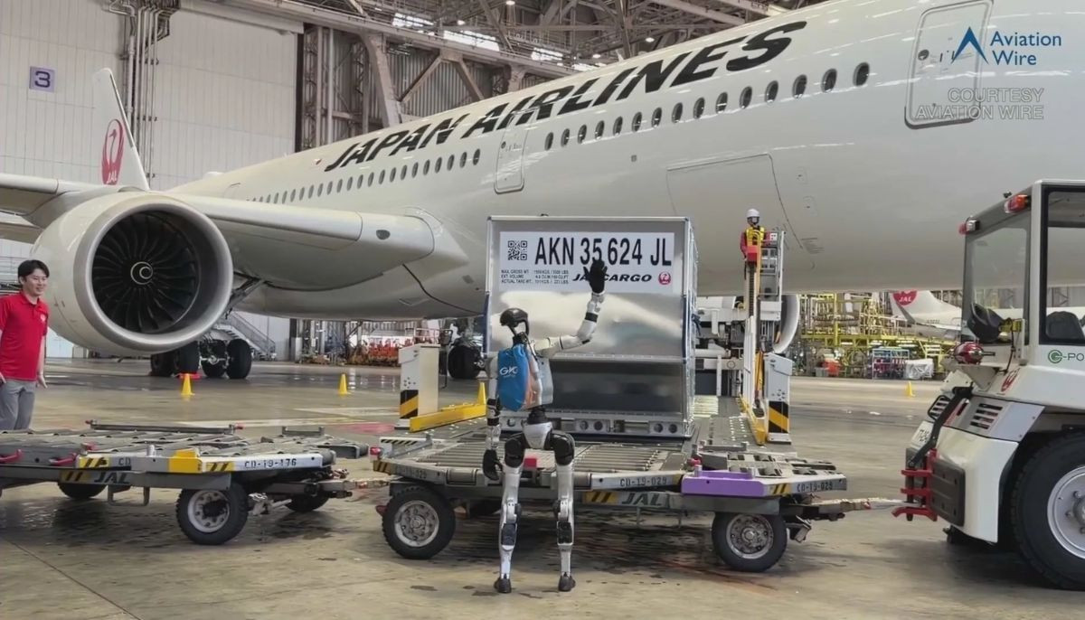 Watch: Humanoid robots start baggage handling trials at Tokyo airport