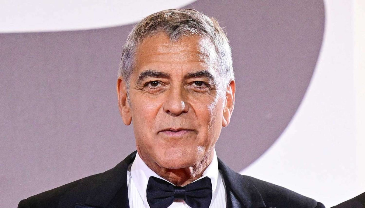 George Clooney reveals how he prepares for attending award shows