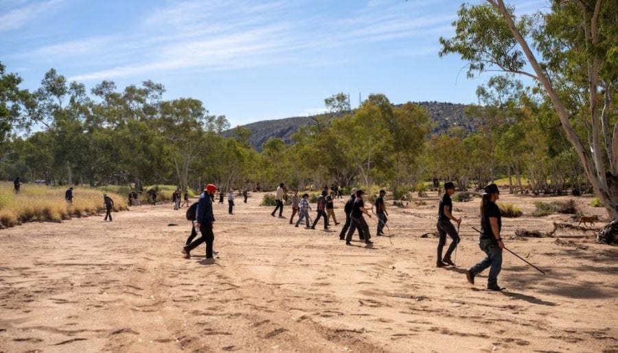 Tragedy in central Australia: Police found body in search for missing ...