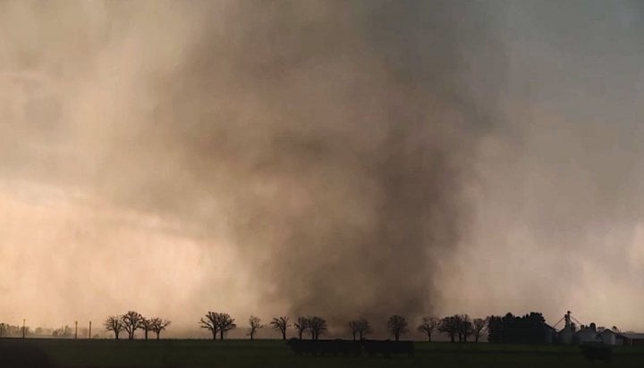 Tornado emergencies issued: ‘total destruction’ reported in Mississippi ...