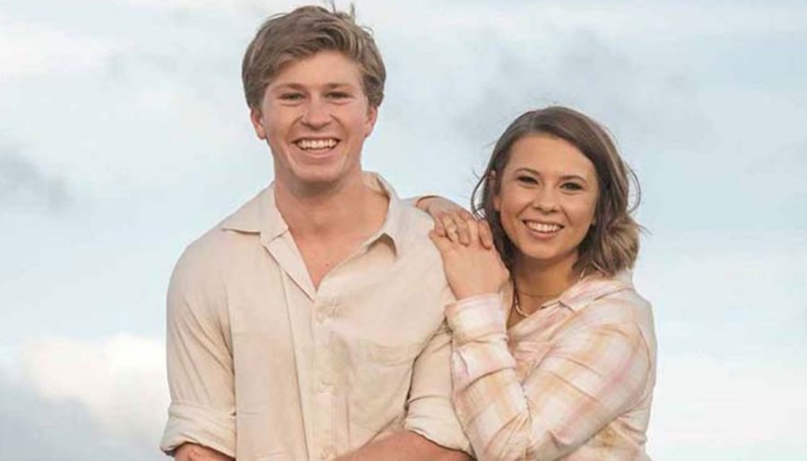 Robert Irwin applauds Bindi Irwin for turning painful battle into ...