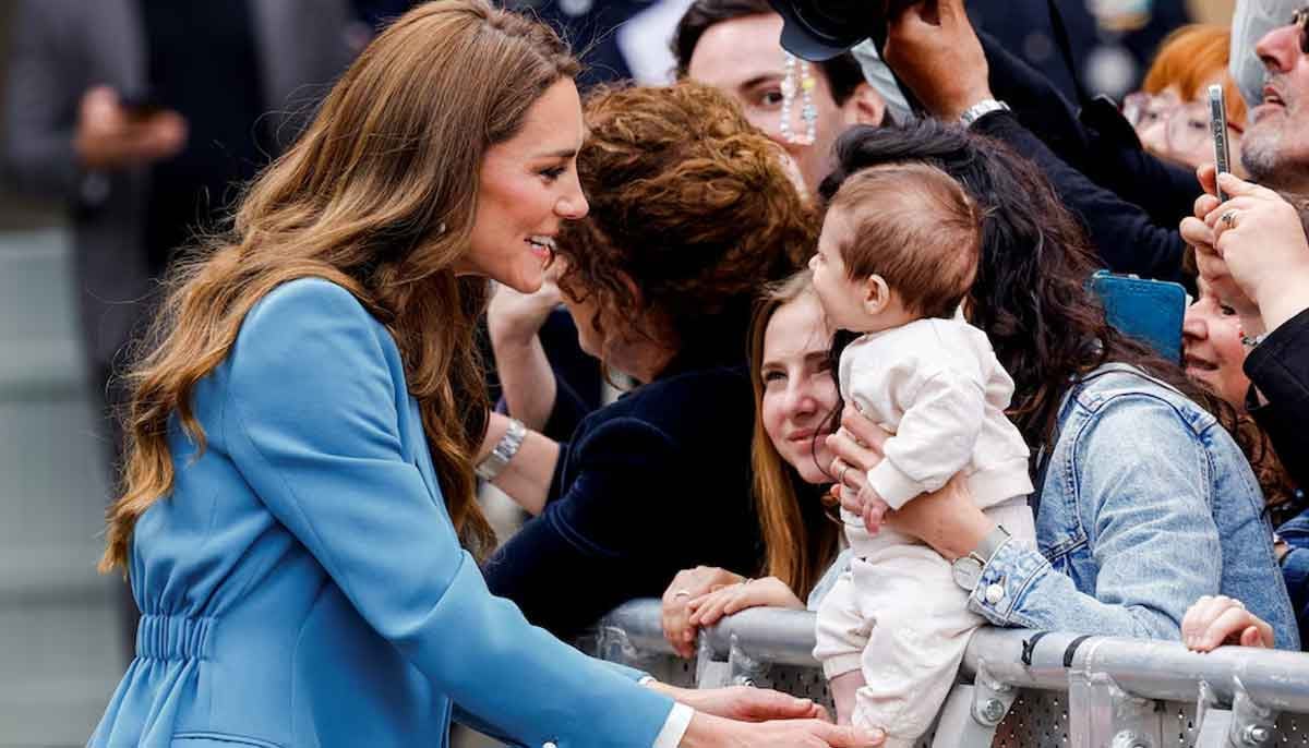 Kate  Middleton meets Camilla in Italy 