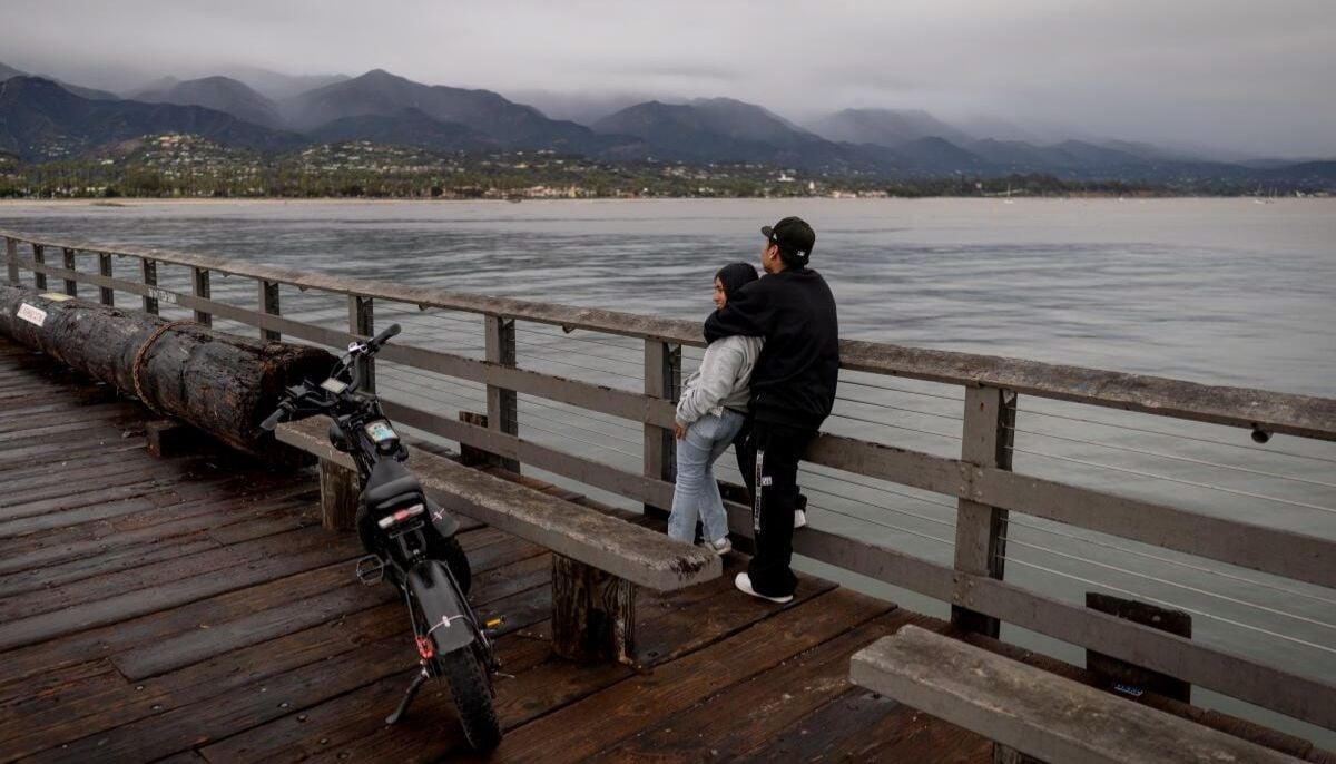 Southern California on alert: High winds trigger wildfire and dangerous seas