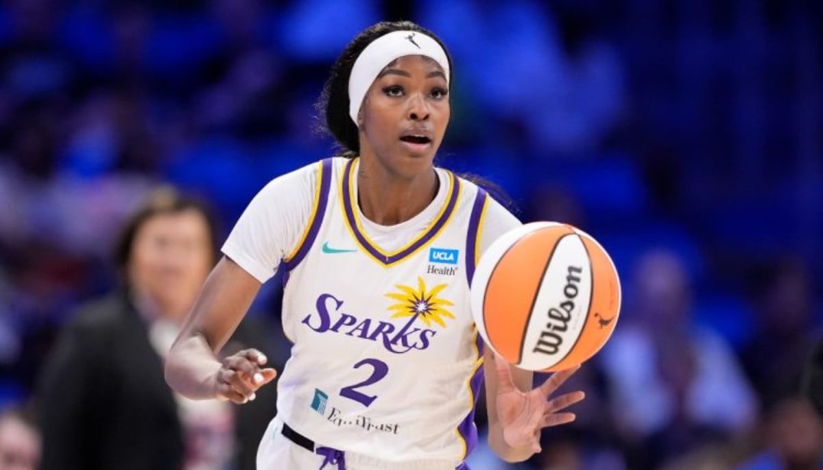Rickea Jackson ruled out after painful knee injury in Sky-Lynx game
