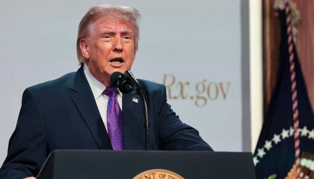 Senate moves to limit US military action in Iran as Trump promises fast end to war