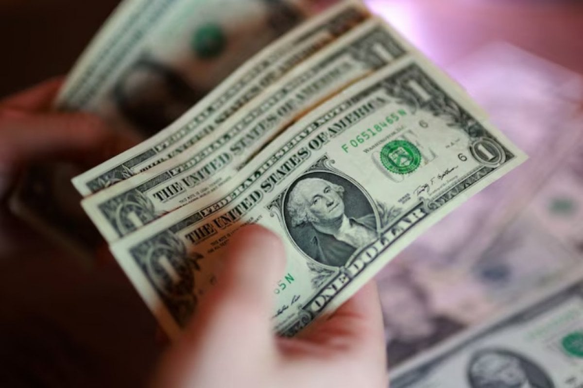 Mercury reaches $5.2 billion valuation on AI startup push