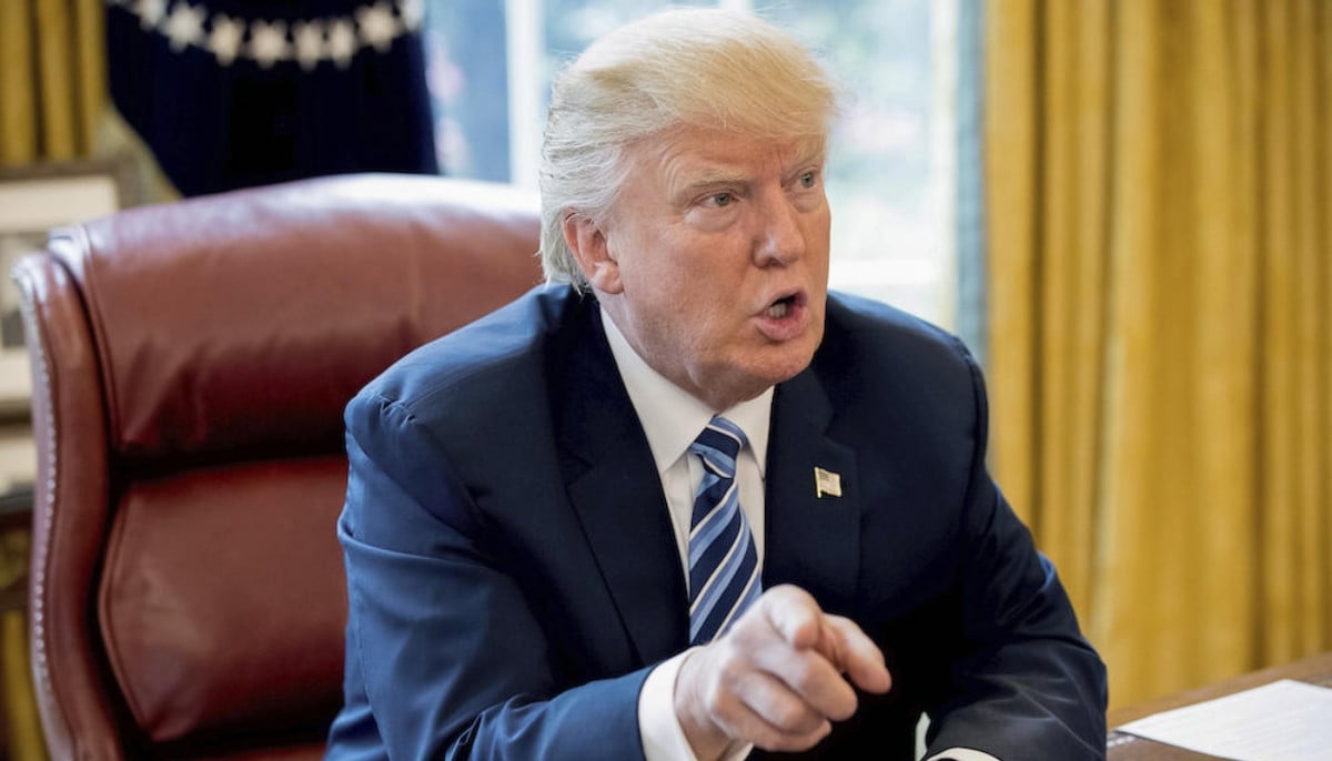Trump holds Iran crisis talks with national security team amid ongoing negotiations