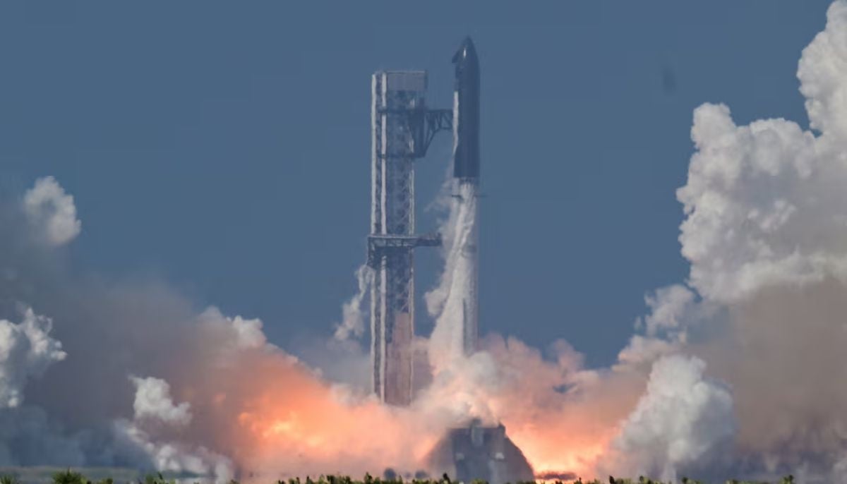 SpaceX Starship test flight succeeds despite engine failures