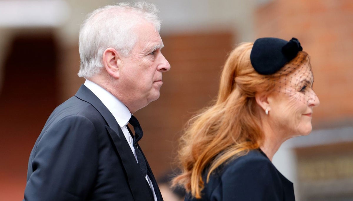 Andrew Lownie comes forward about Andrew, Sarah Ferguson’s 40-year abuse of power