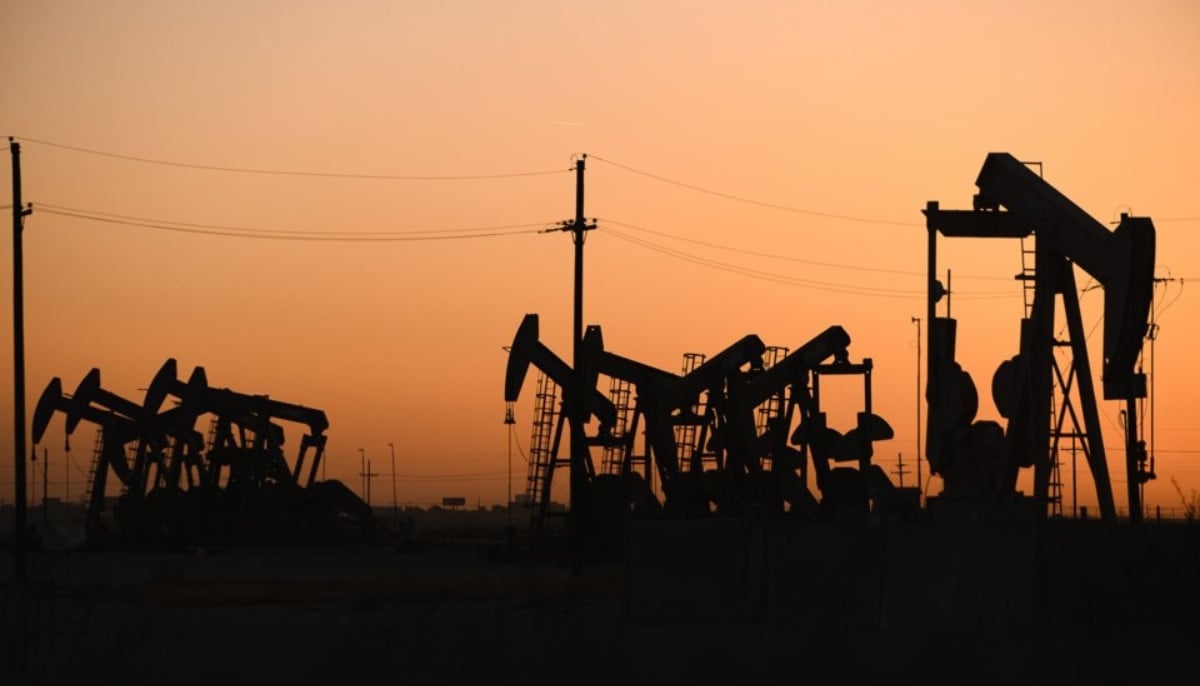 Oil prices fall as hopes rise for US-Iran peace deal
