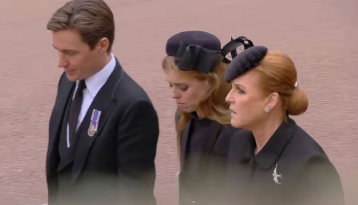 Sarah Ferguson gets cornered: ‘Bea, Eugenie are very much under Fergie’s control’
