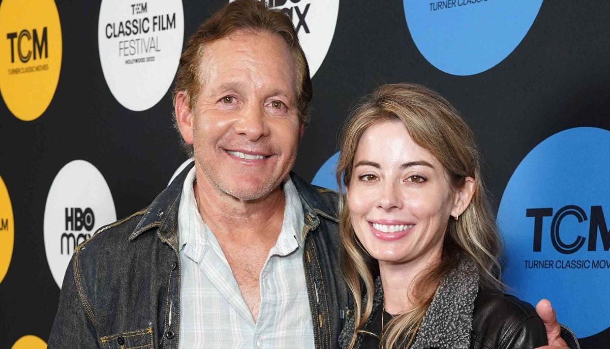 Steve, Emily Guttenberg finalize divorce terms 