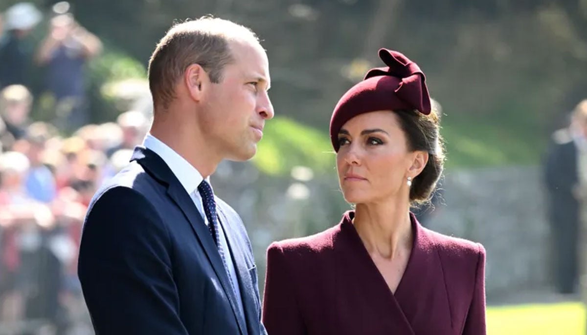 Armed police come under fire for 'inappropriate' comments towards William, Kate’s residence