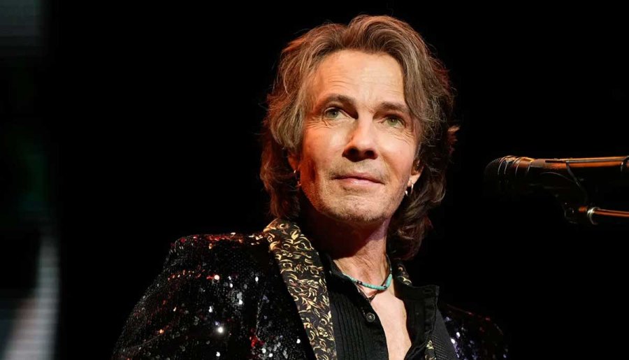 Rick Springfield reveals why he chose U.S. citizenship