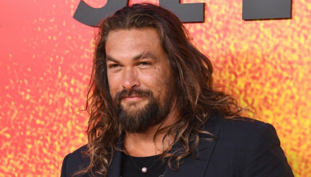 Jason Momoa brings kids along for rare red carpet appearance at 'Supergirl' premiere: Watch