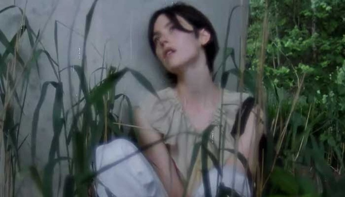 Gracie Abrams releases official music video for 'Look at My Life'