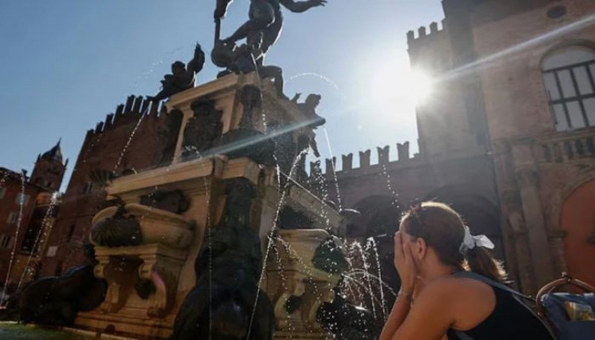 France records around 1,000 excess deaths during deadly heatwave