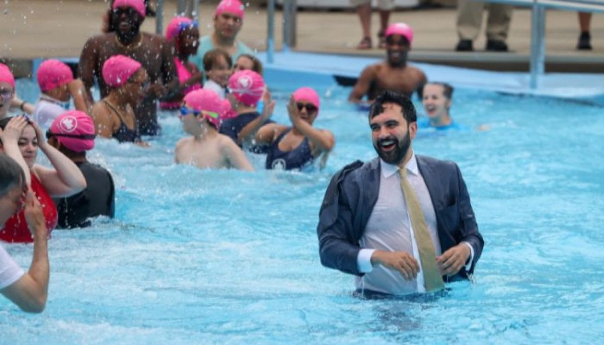 Mayor Mamdani jumps into NYC pool to revive old tradition
