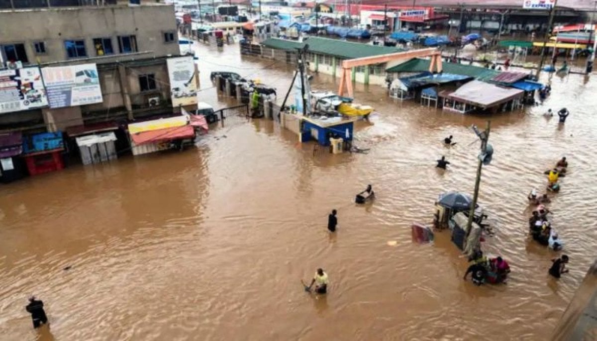 At least 13 killed, thousands affected after flash flooding hits Ghana