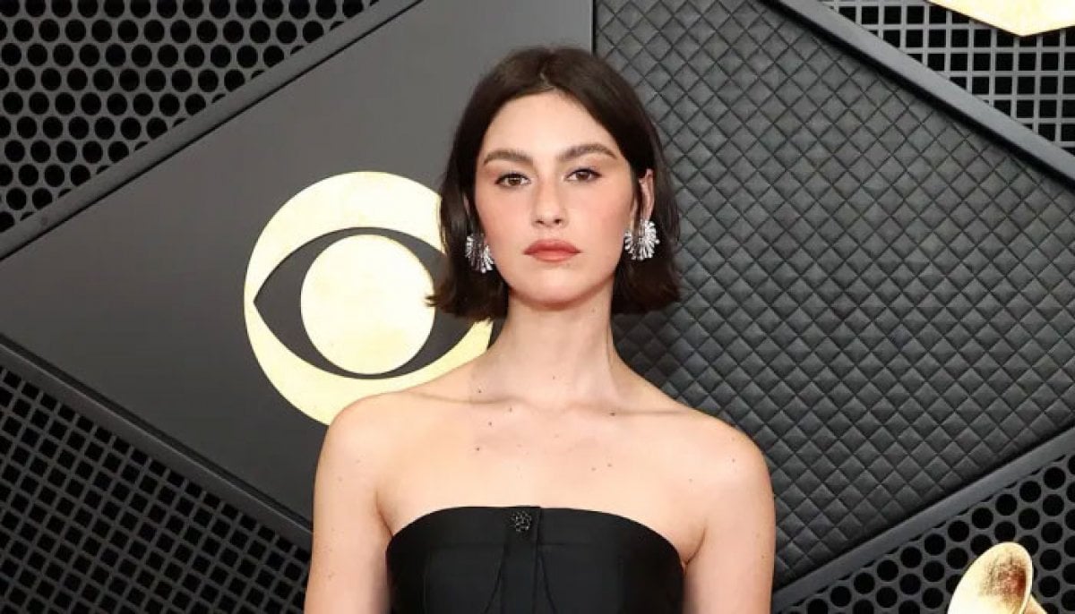 Gracie Abrams' new haircut goes viral as she opens up about privilege