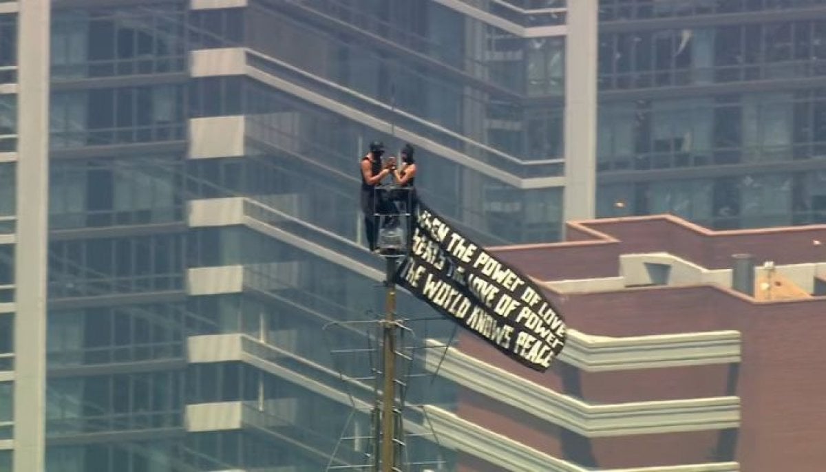 Watch: Couple climb Empire State Building for sky-high proposal