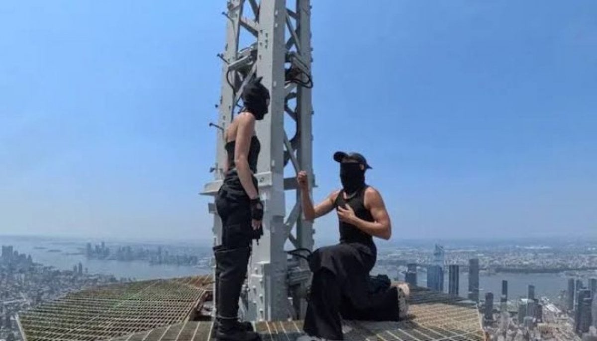 Who are the Russian couple behind the Empire State Building proposal?