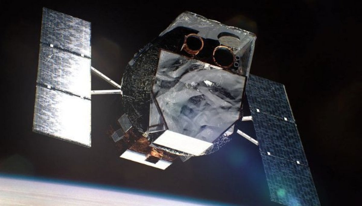 NASA launches first-of-its kind mission to rescue 3,200-pound falling space telescope