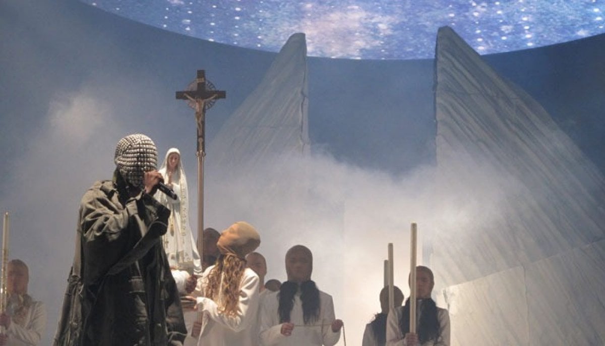 Kanye West hit by cancellations gets prime minister's backing