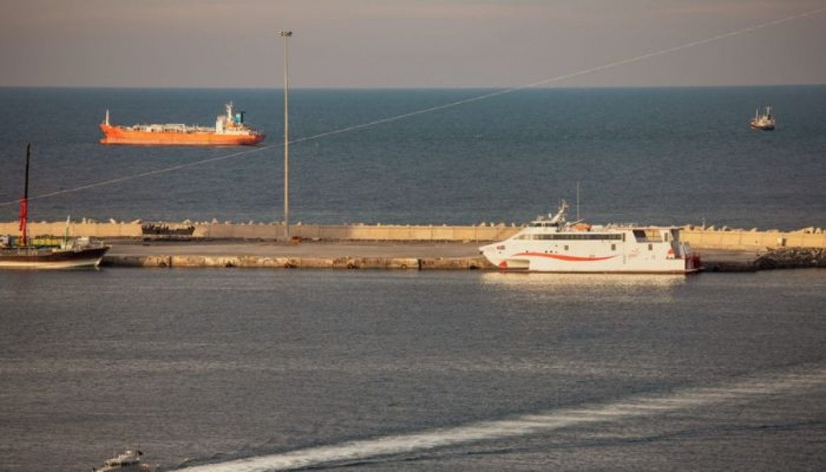 US demands Iran publicly ensure Strait of Hormuz is open and safe for shipping
