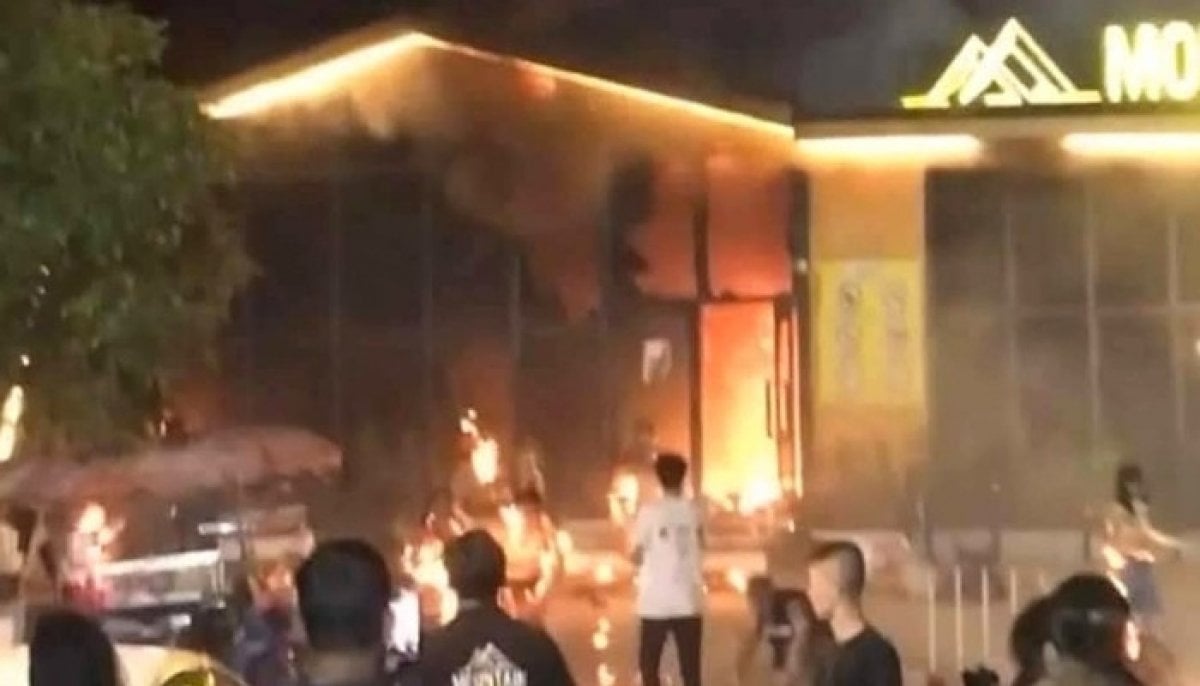Bangkok nightclub fire leaves at least 27 dead and several injured