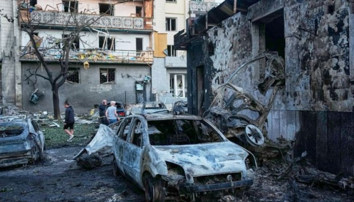 Russia launches one of its most massive ballistic missile attacks on Ukraine Russia launches one of its most massive ballistic missile attacks on Ukraine