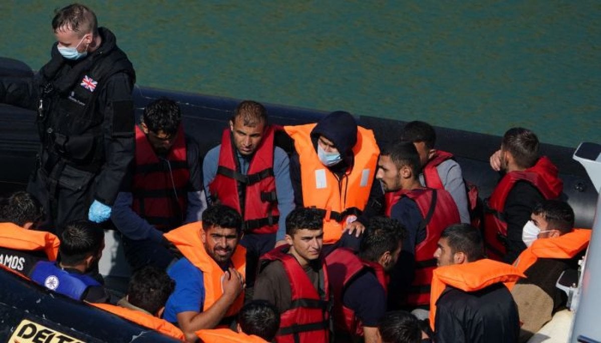 AI age checks risk 'adultifying' refugee children