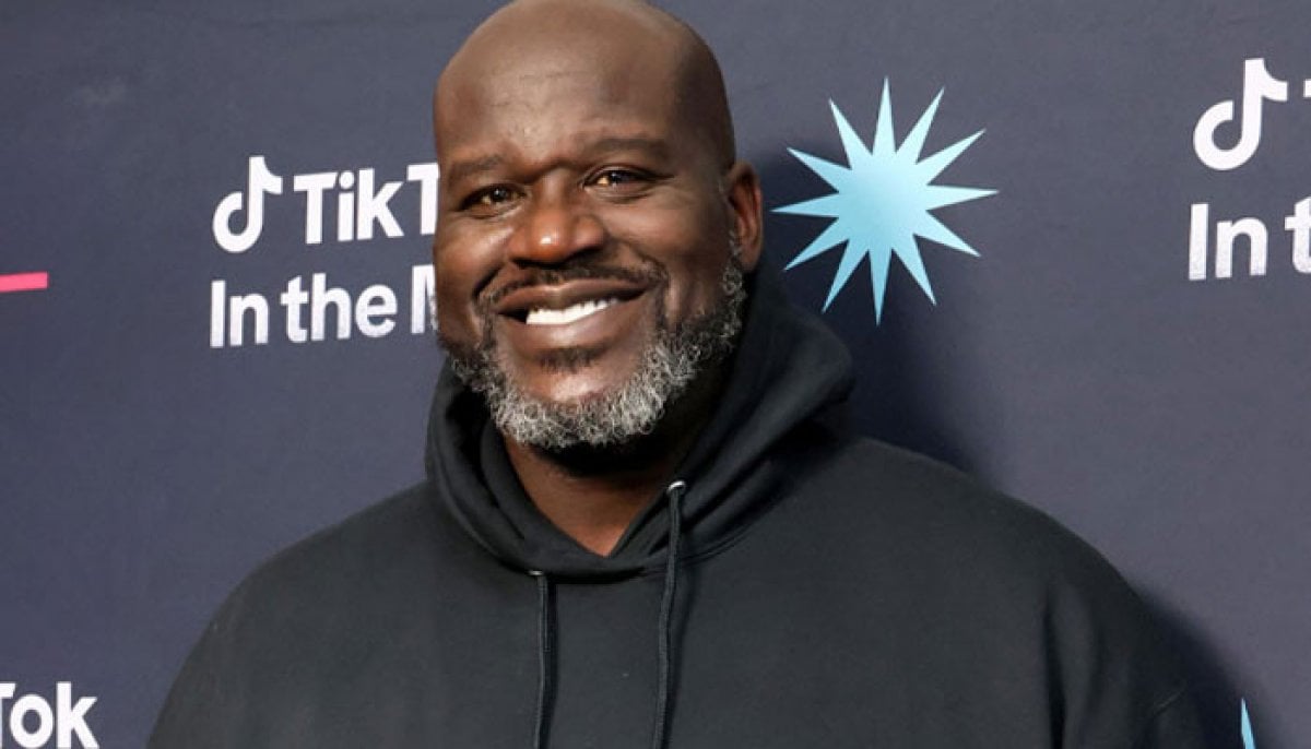Shaquille O'Neal goes viral after crashing woman's gym video