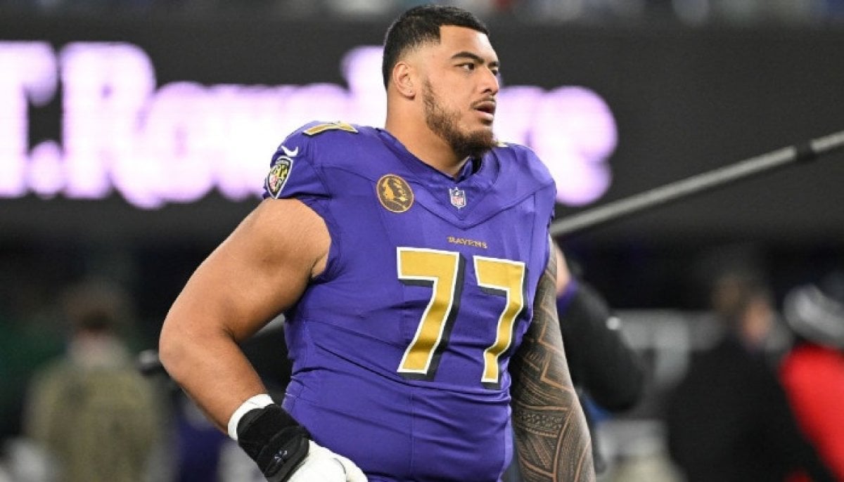 Daniel Faalele traded to Jaguars just months after joining Giants