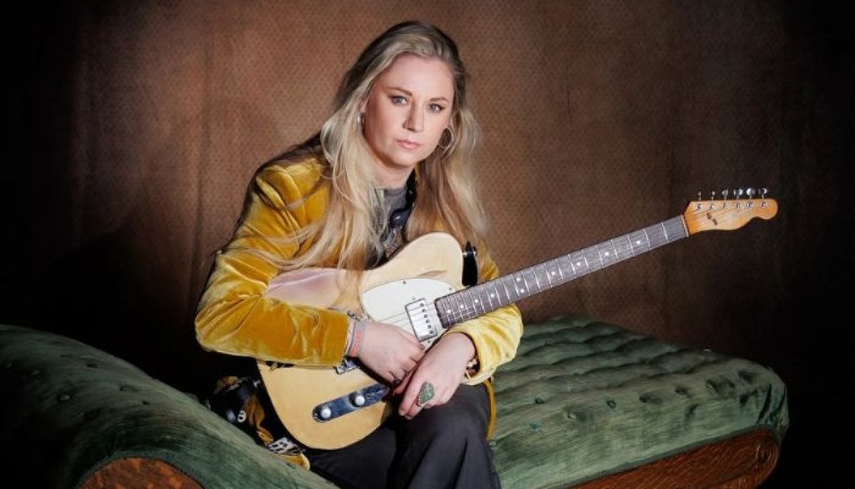 Joanne Shaw Taylor reflects on 'bittersweet ache' in new song