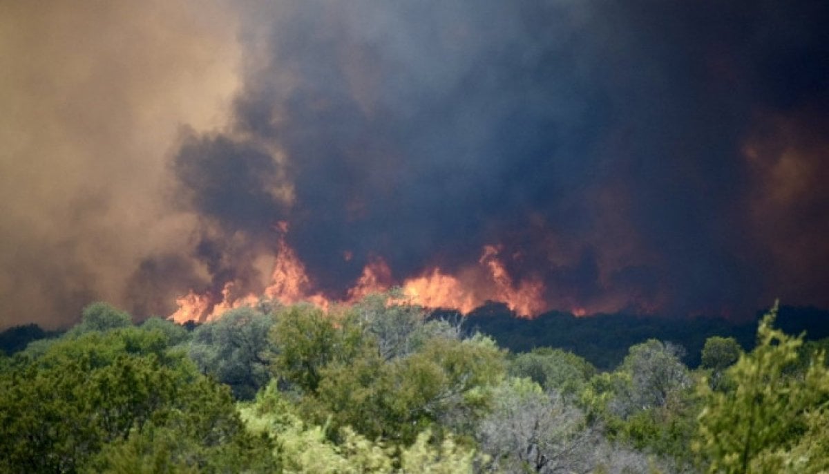 Ross Fire rages across Texas as extreme drought fuels 50,000-acre wildfire