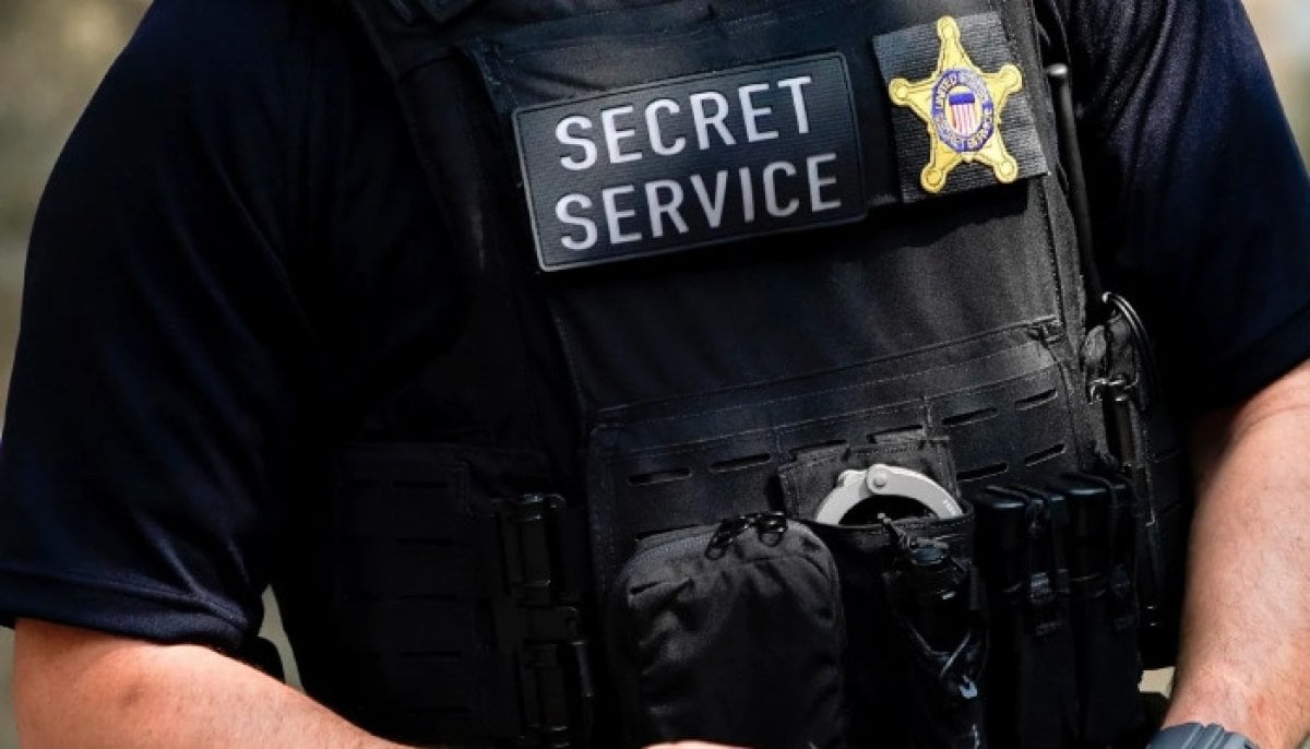 Secret Service launches internal investigation into three officials over security concerns