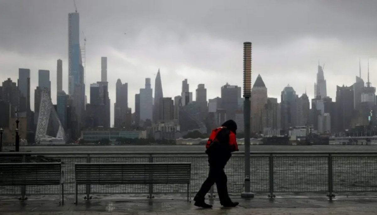 NYC storm warning: heavy rain, damaging winds and tornado possible Thursday