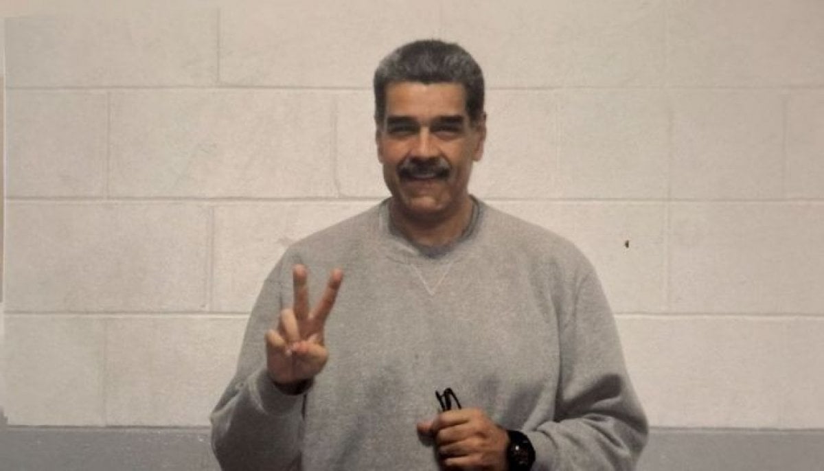 New photos of Maduro in US prison released as gift to grandchildren and supporters 