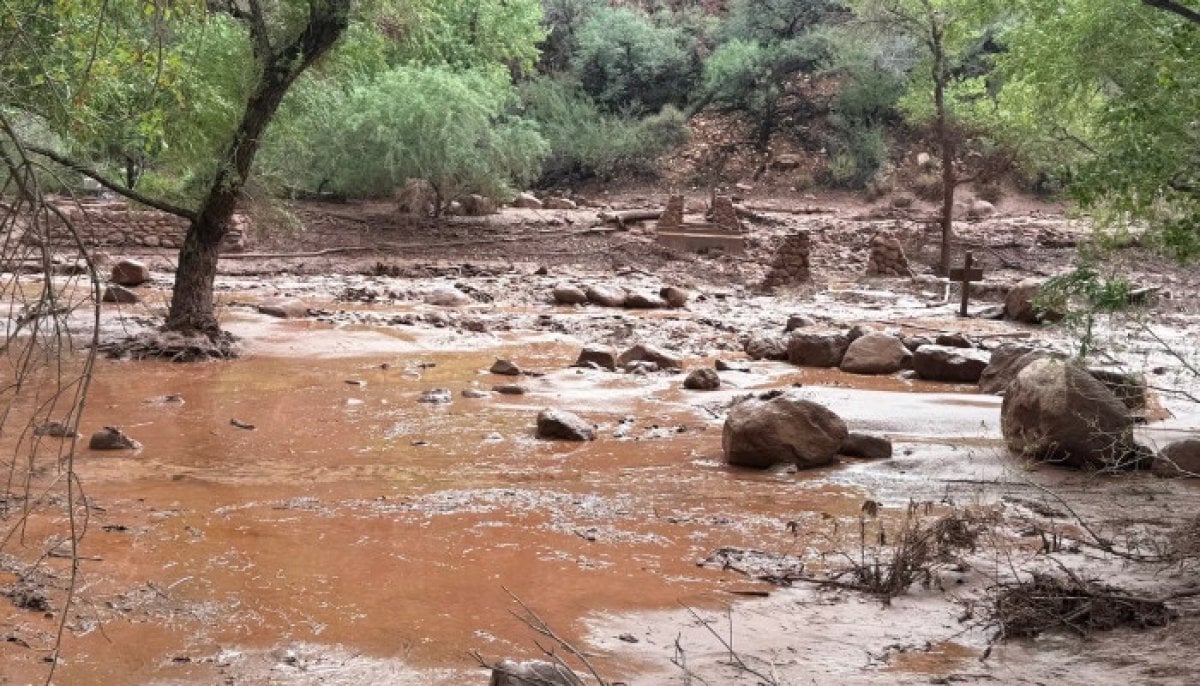 Grand Canyon flash floods spark search for 15 missing people, evacuating 62 