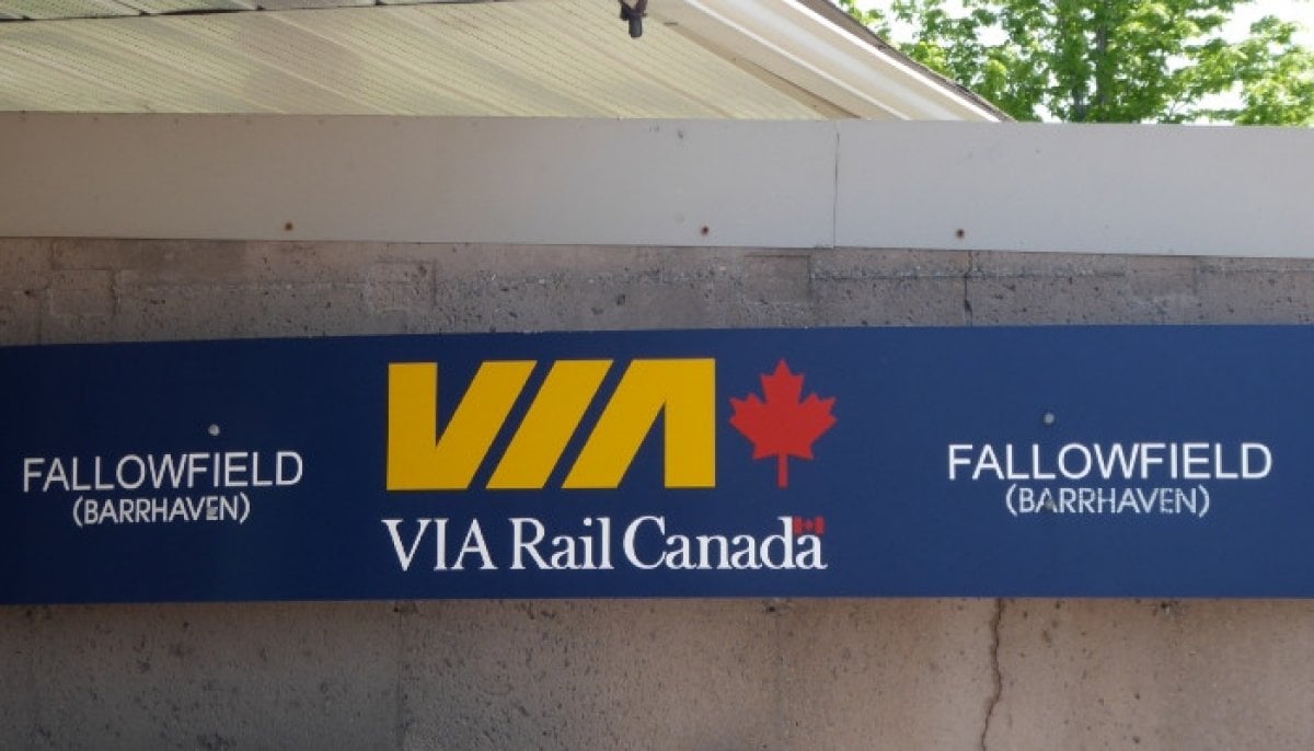 Via Rail train crashes into vehicle near Fallowfield Station in Ottawa
