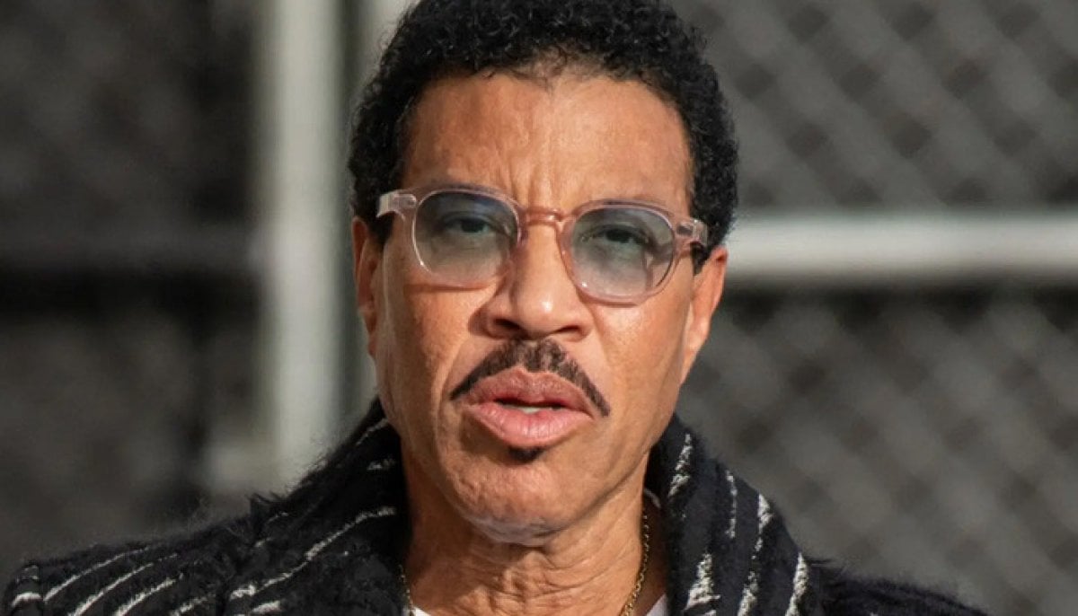 Lionel Richie lands in 'ICU' after St. Louis concert