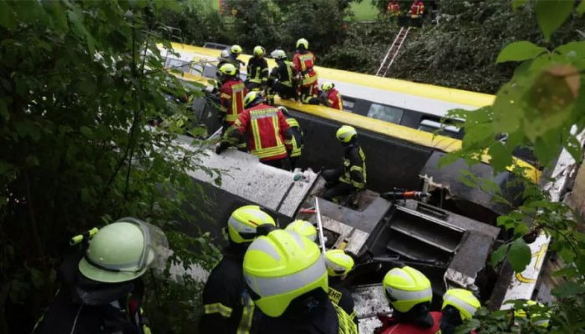 Two injured in Augsburg train station blast as German police launch investigation